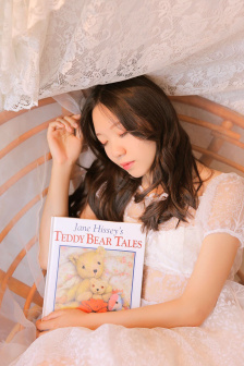 欧洲美女多人群交视频
